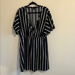 Plus - Deep V-neck Dress - 3X / 18